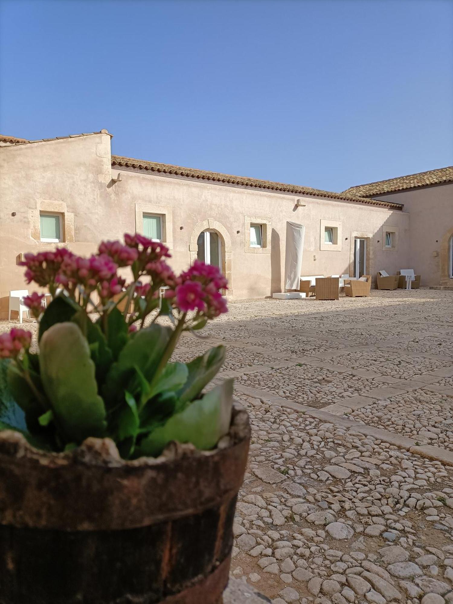 Ballium Luxury Relais Avola Exteriér fotografie