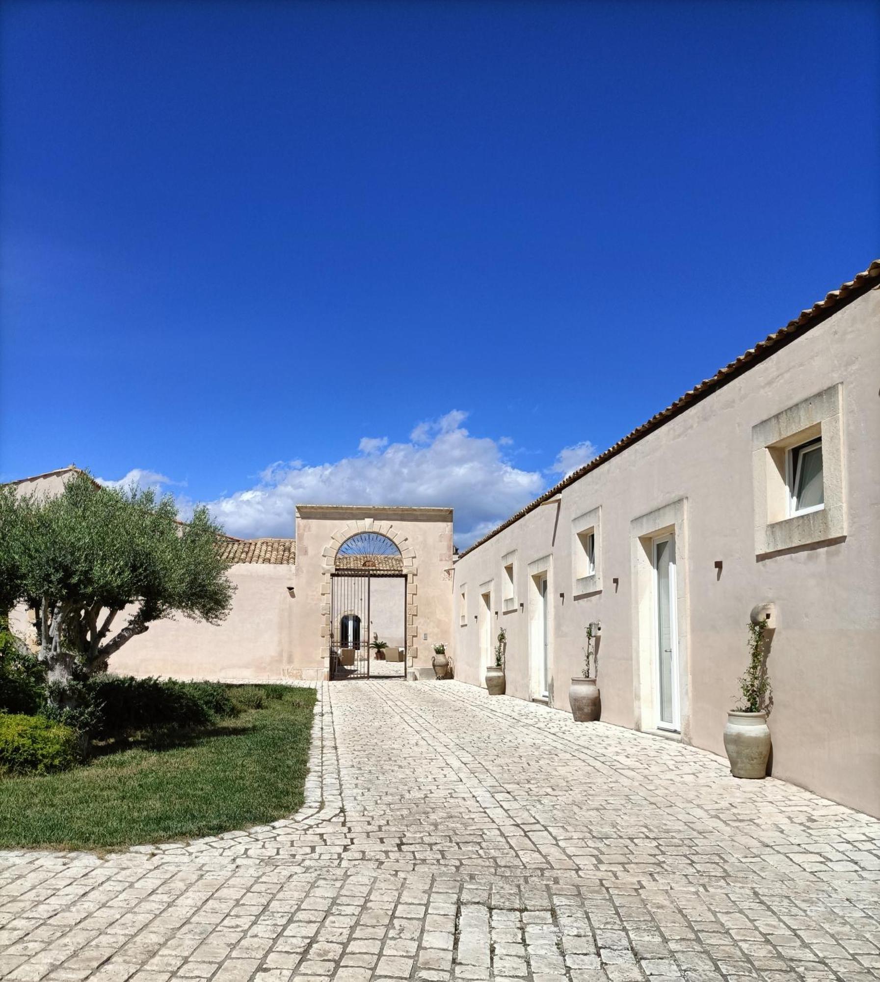 Ballium Luxury Relais Avola Exteriér fotografie